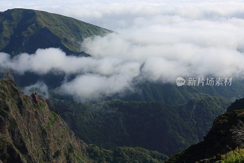 Pico do Areeiro 1818米山区-马德里